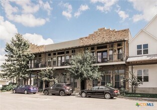 Building Photo - 1121 N Academy Ave