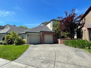 Building Photo - 2148 Falcon Ridge Dr