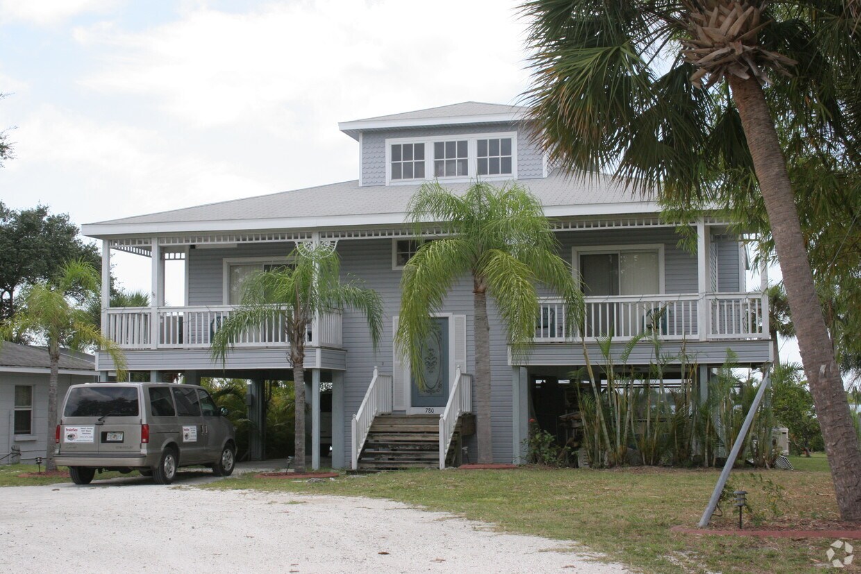 780784 S McCall Rd, Englewood, FL 34223 Apartments in Englewood, FL