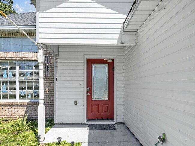 Foto del edificio - 1061 Quail Hollow Dr