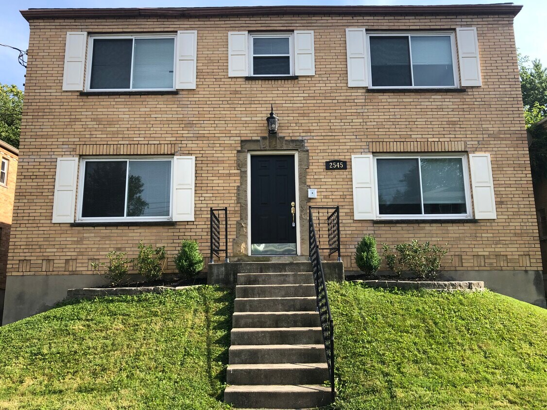 Primary Photo - 2545 Williams Ave