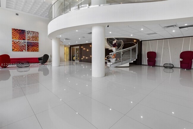 Building Photo - 5701 Collins Ave