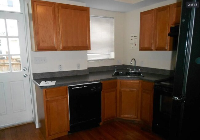 Photo - 2301 Hunter St House