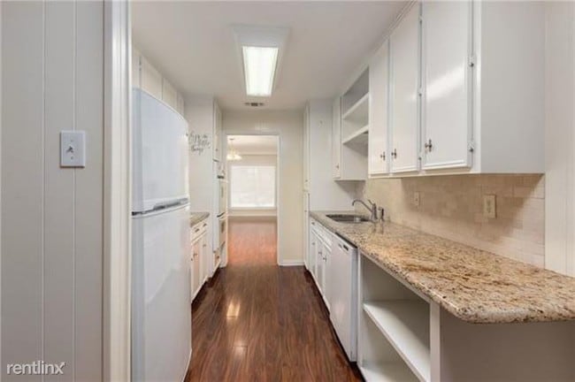 Building Photo - 3 br, 2.5 bath Apartment - 455 Tiffany Trail