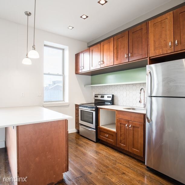 Foto del edificio - 167 Tompkins Ave