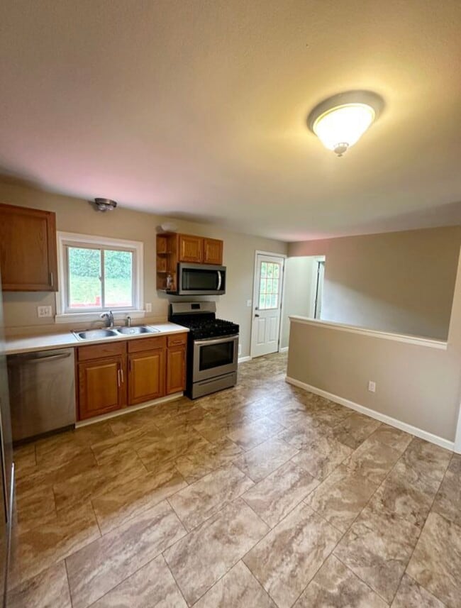 Building Photo - 40 Brandywine Ter