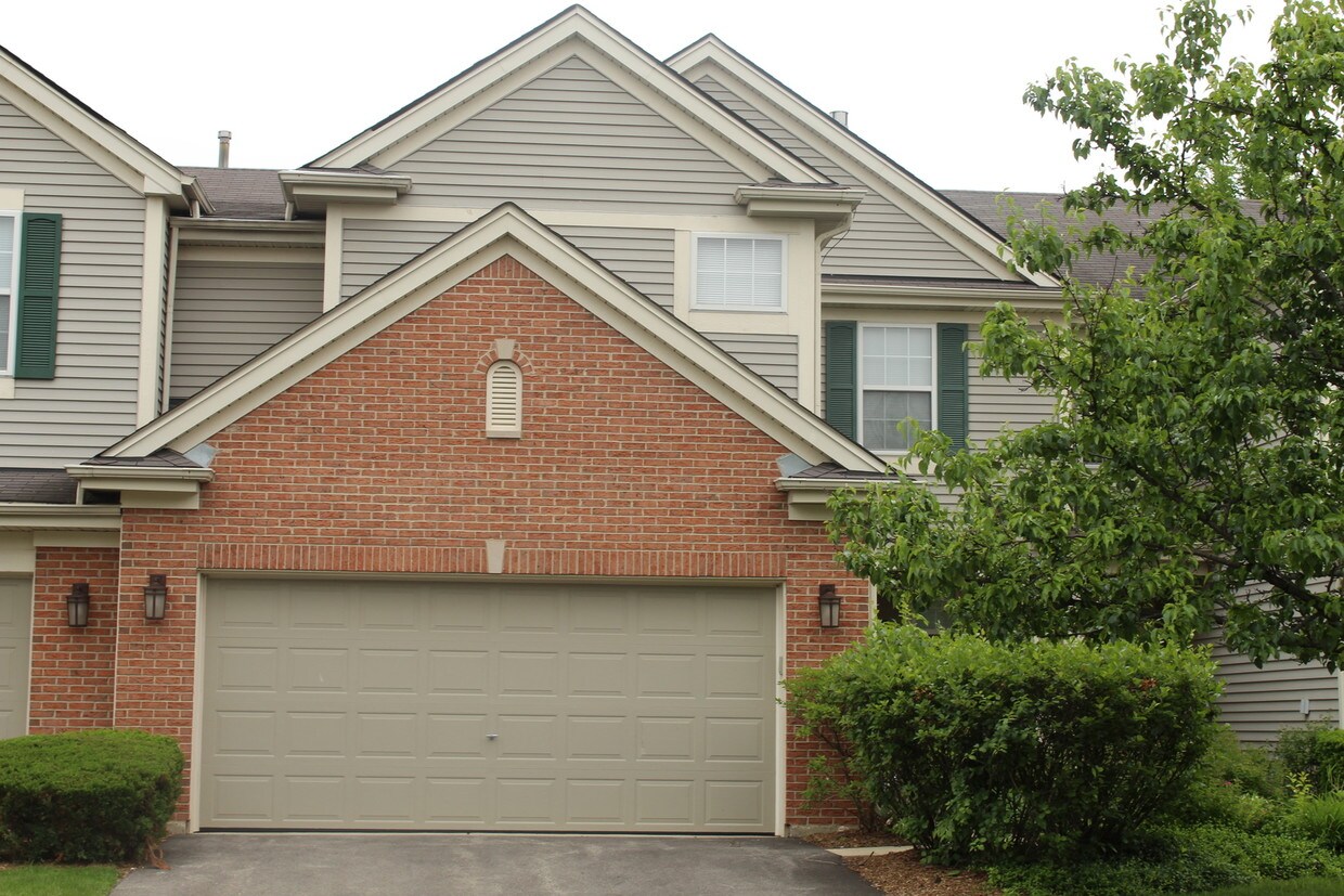 Primary Photo - 637 Creekside Cir