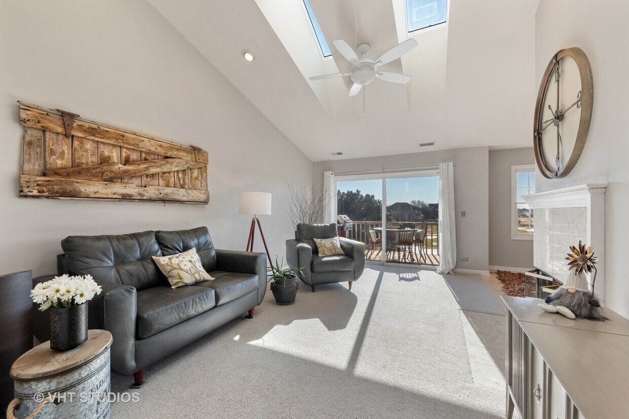 Primary Photo - 1572 Aberdeen Ct