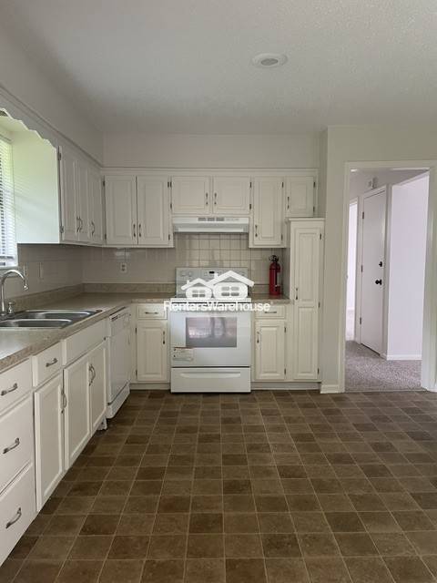 Foto del edificio - 5015 Belmeade Rd