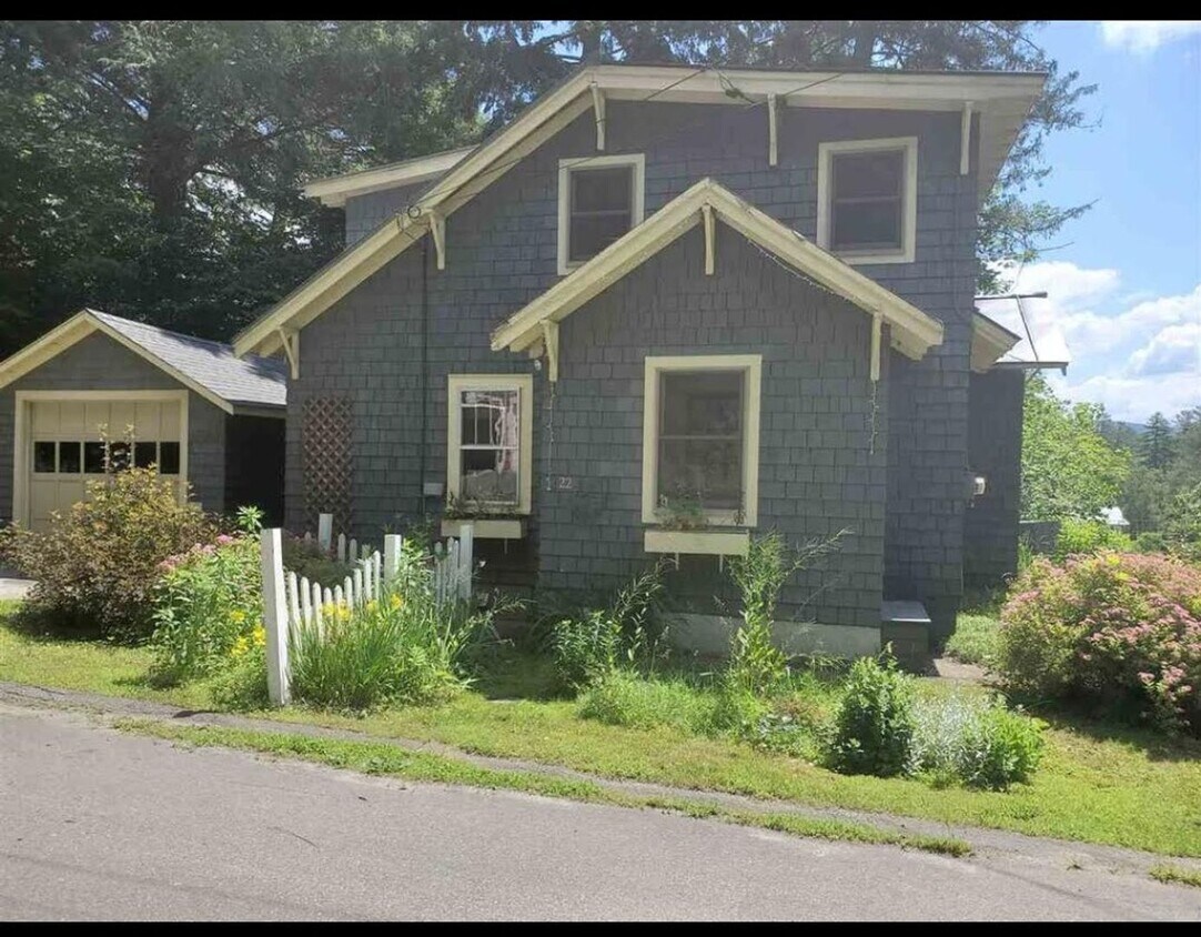 Foto principal - Beautiful Two Bedroom Home