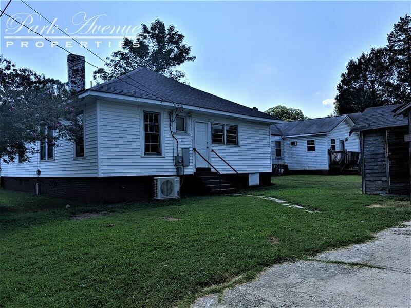 Building Photo - 1802 2nd St
