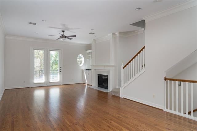 Foto del edificio - 4236 Holland Ave