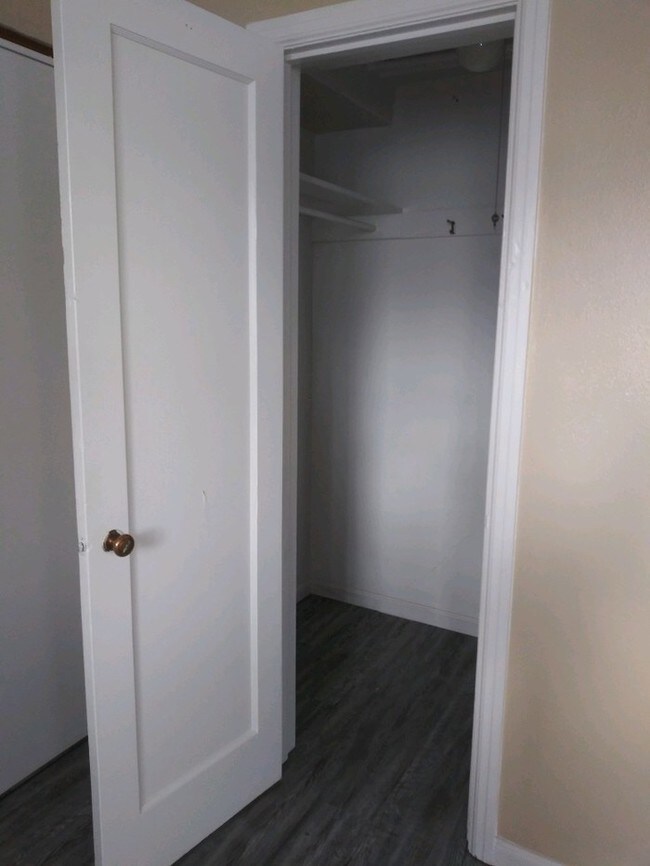 Foto del edificio - Studio Apartment Available!