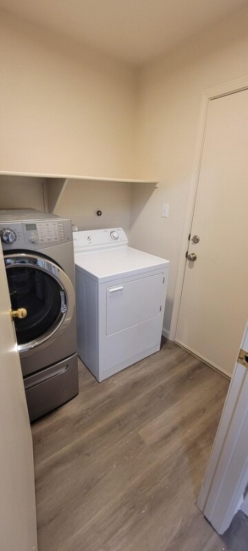 Foto del edificio - 740 Autumn Meadows Dr