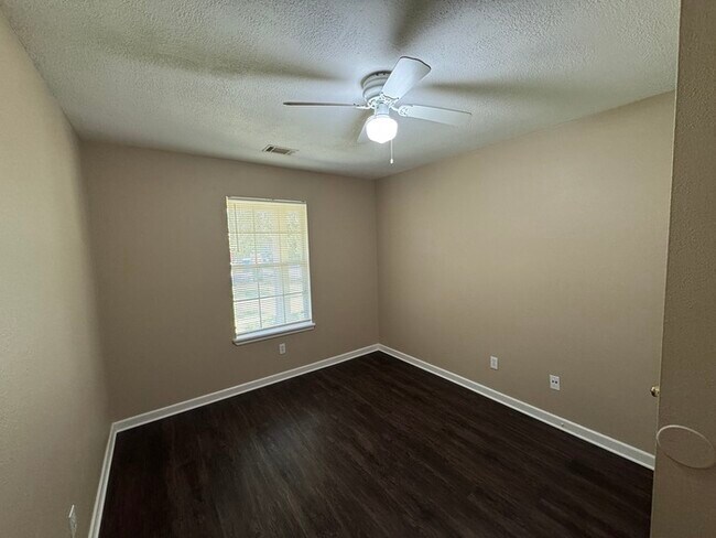 Foto del edificio - Nicely Remodeled 3 Bedroom 2 Bath Home in West Little Rock