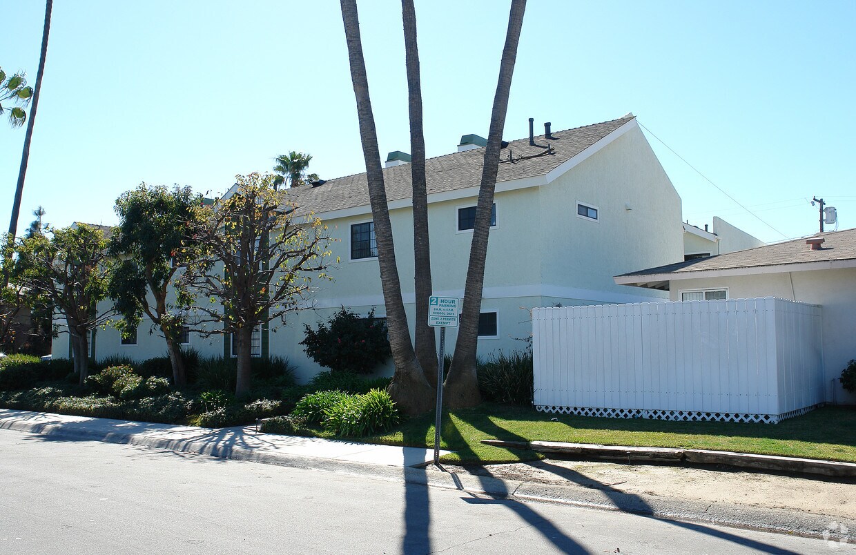Foto del edificio - 505 Saint Andrews Rd