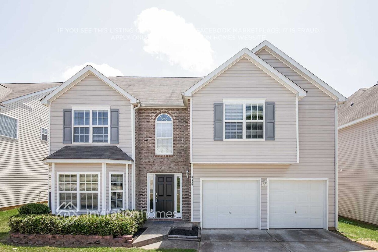 Foto principal - 8422 Oak Dr