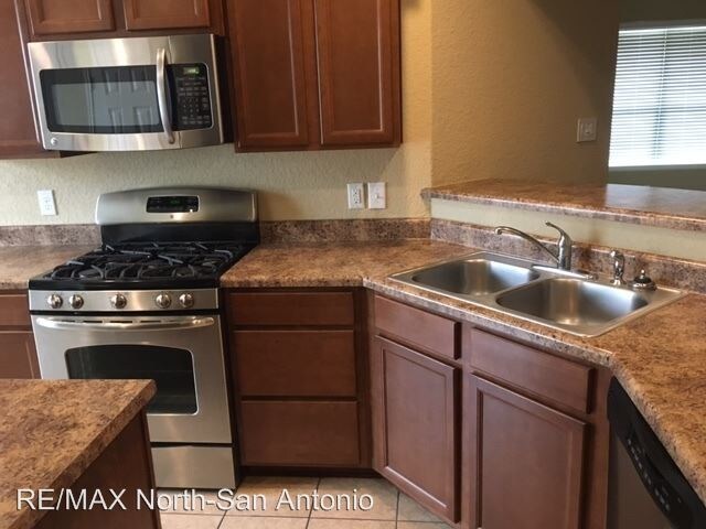 Building Photo - 3 br, 2 bath House - 9310 Palomino Path
