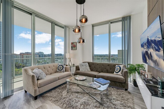 Foto del edificio - 3470 E Coast Ave