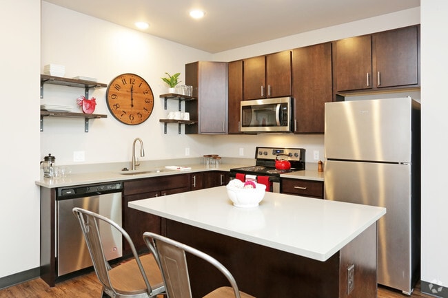 Kitchen - Brick Towne at Waukee Central 432 Southeast Laurel Street