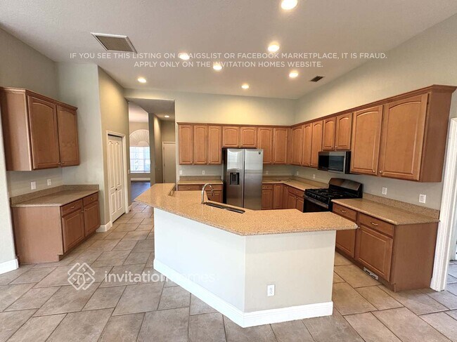 Foto del edificio - 13075 Peregrin Cir