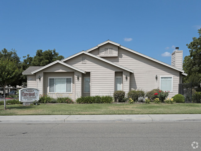 Foto del edificio - Claremont Senior Apartments