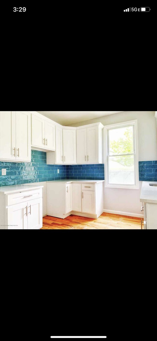 Building Photo - 642 Delafield Ave