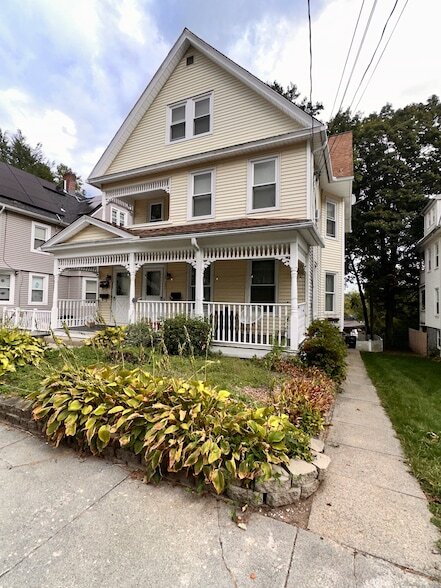 Primary Photo - 253 Olivia St