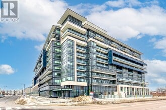 Building Photo - 395 Dundas St W