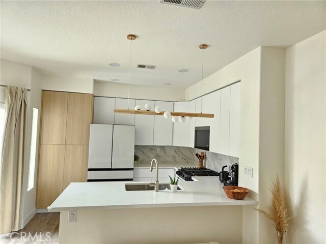 Foto del edificio - 28507 Klondike Dr