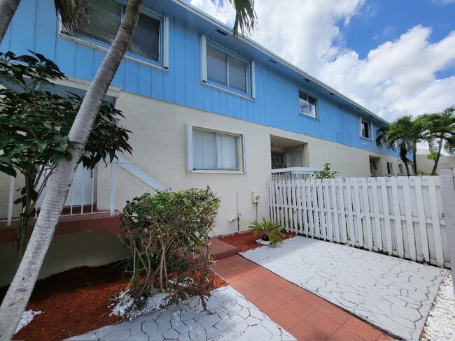 Foto del edificio - 22220 SW 103rd Ave