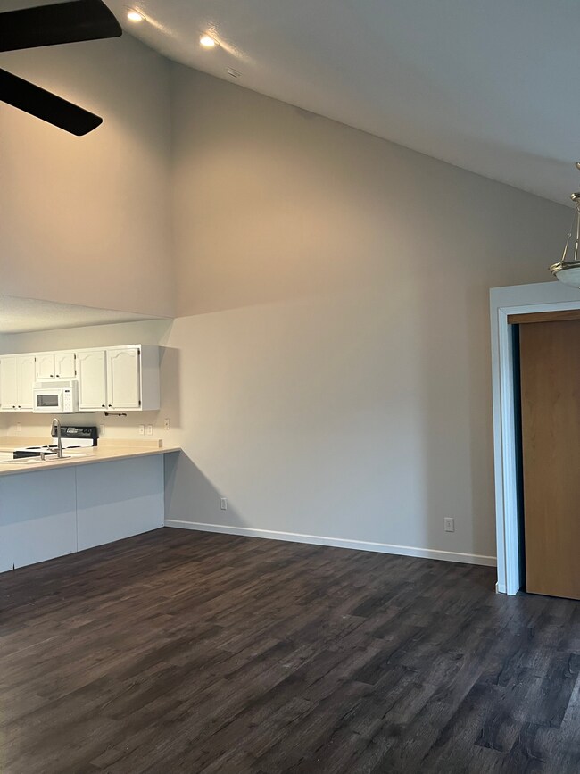 Foto del edificio - 2631 NW Heritage Ave