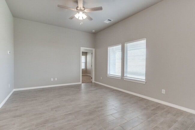 Foto del edificio - Modern New Construction in gated Delmar La...