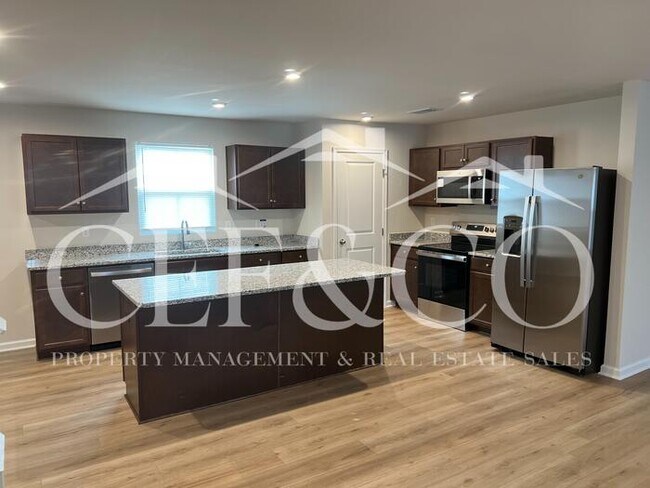 Building Photo - New Construction Gem – 4BR + Loft, Garage, and Great Amenities!