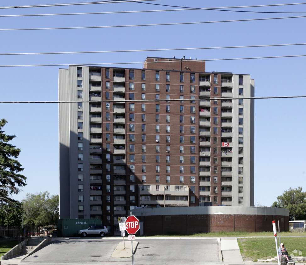 Primary Photo - Willowridge Towers