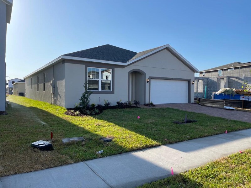 Primary Photo - 1210 Grassland Ave