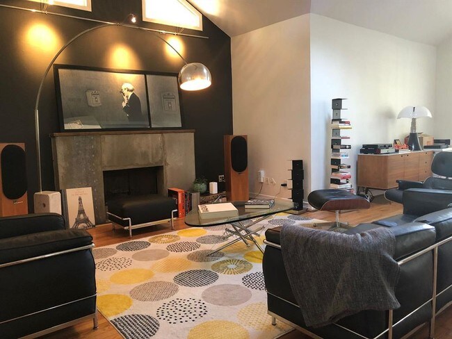 Foto del edificio - 1223 W Drew St