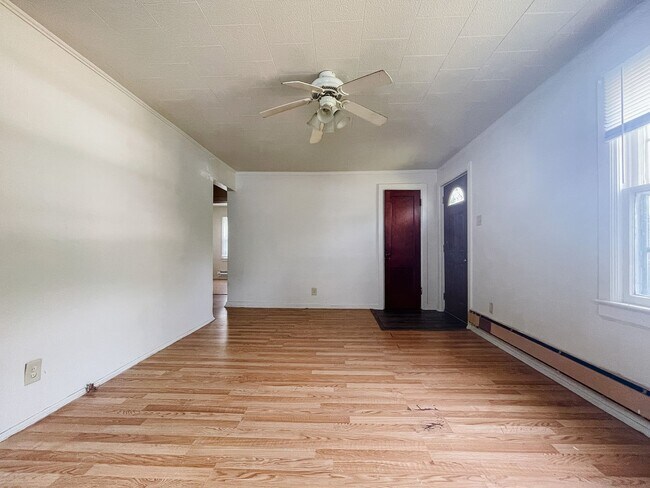 Foto del edificio - 810 S Luick Ave