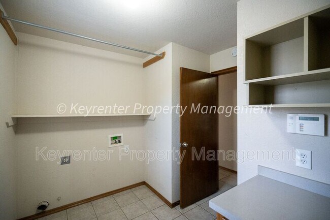 Building Photo - 16209 Sugar Loaf Dr