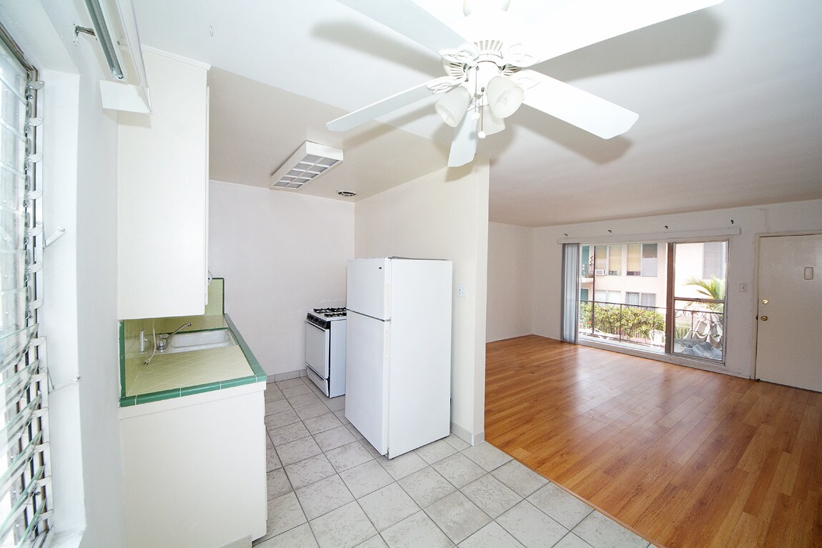 62 Apartments Available for Rent in Hancock Park, CA