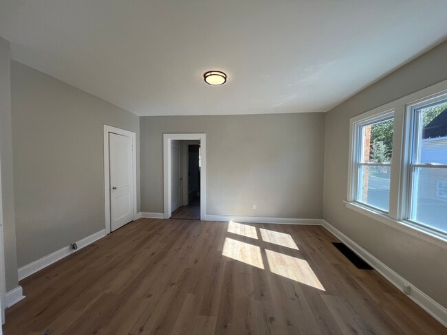 Building Photo - 2310 Indian Mound Ave