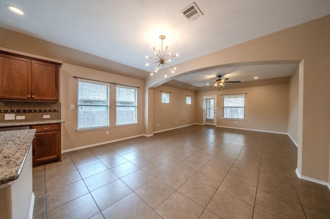 Building Photo - 304 Jack Ryan Ln