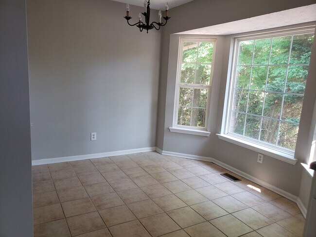 eat in kitchen - 4012 Double Hill Pl