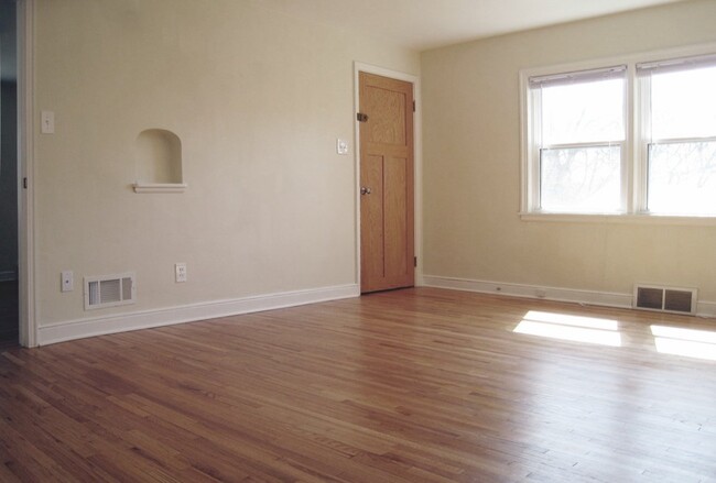 Entrance to apartment in livingroom - 1511 7th ave nw