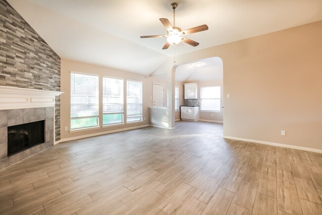 Building Photo - 5113 Orange Blossom Ct
