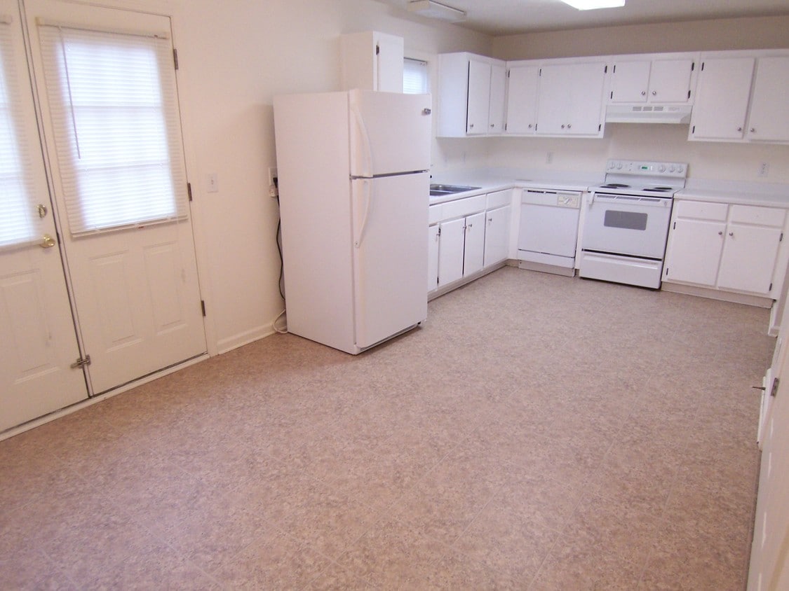 - 160 2nd St