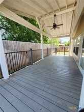 Building Photo - 922 Ashwood Dr