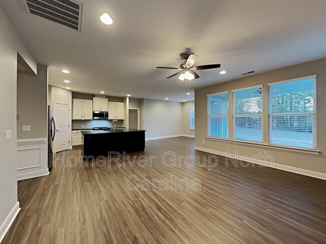 Foto del edificio - 4009 Mendenhall St