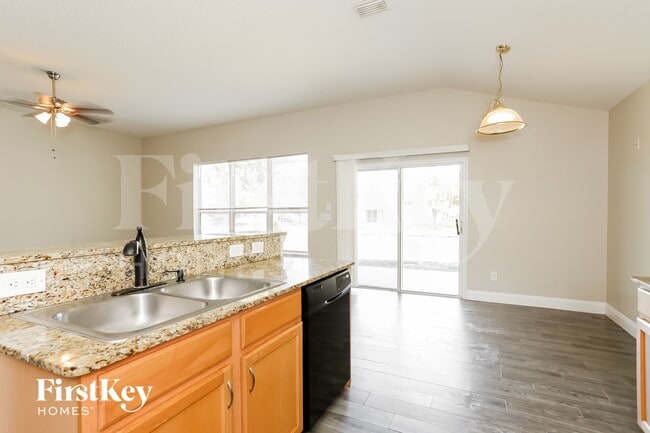 Building Photo - 13760 Fish Eagle Dr W