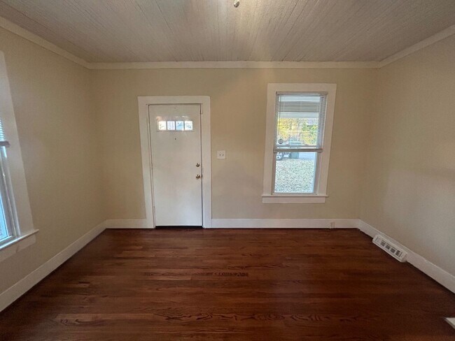 Foto del edificio - 1506 Charlton St